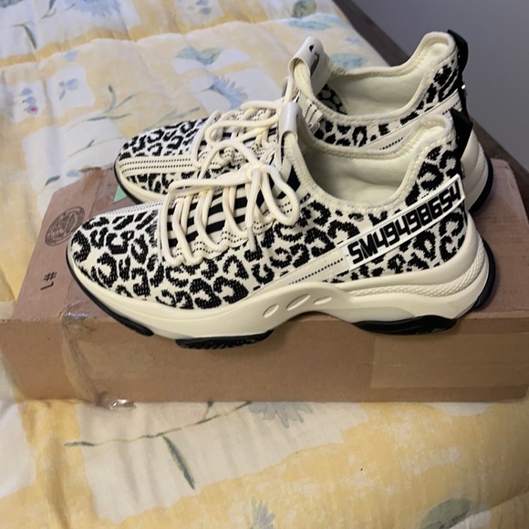 Steve Madden Shoes - Steve Madden Maxxima Size 10 women's!❤️